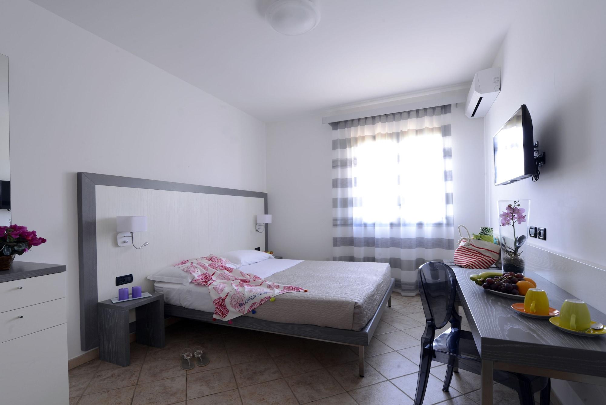 Oasis Hotel Residence Resort LMP Exteriér fotografie