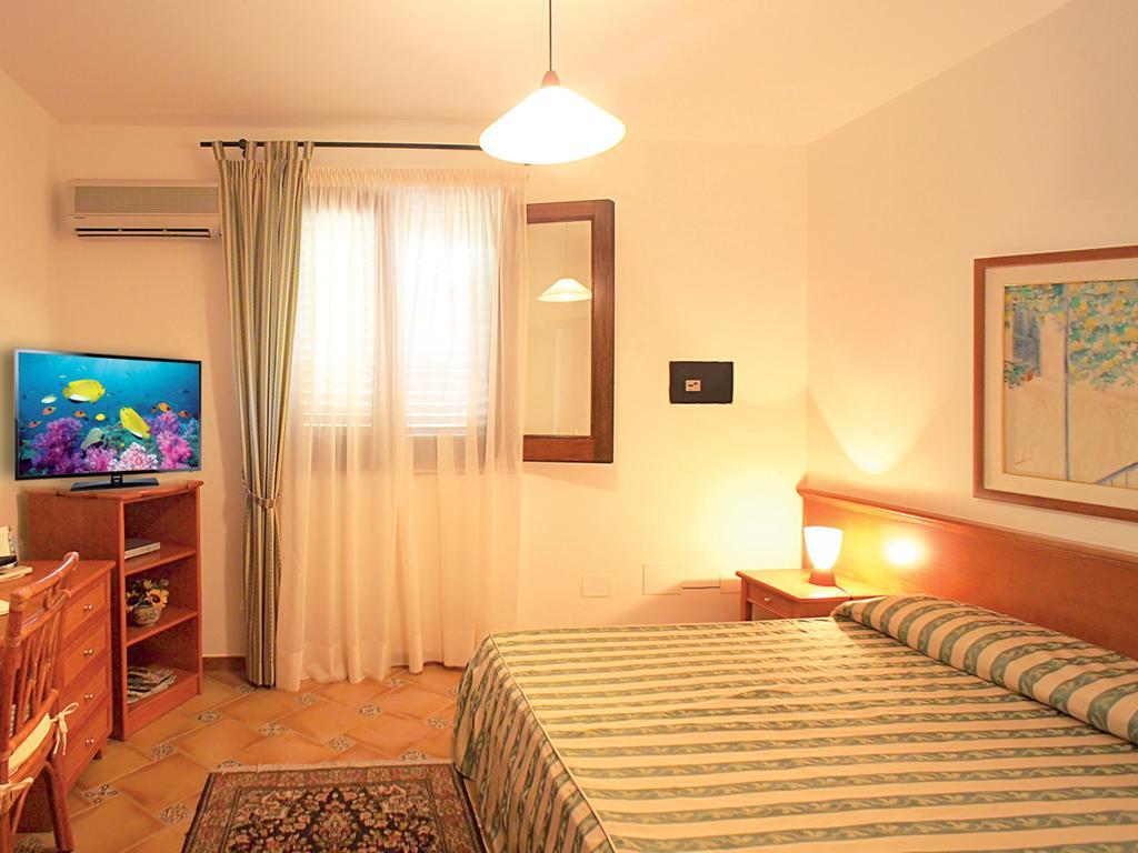 Oasis Hotel Residence Resort LMP Exteriér fotografie