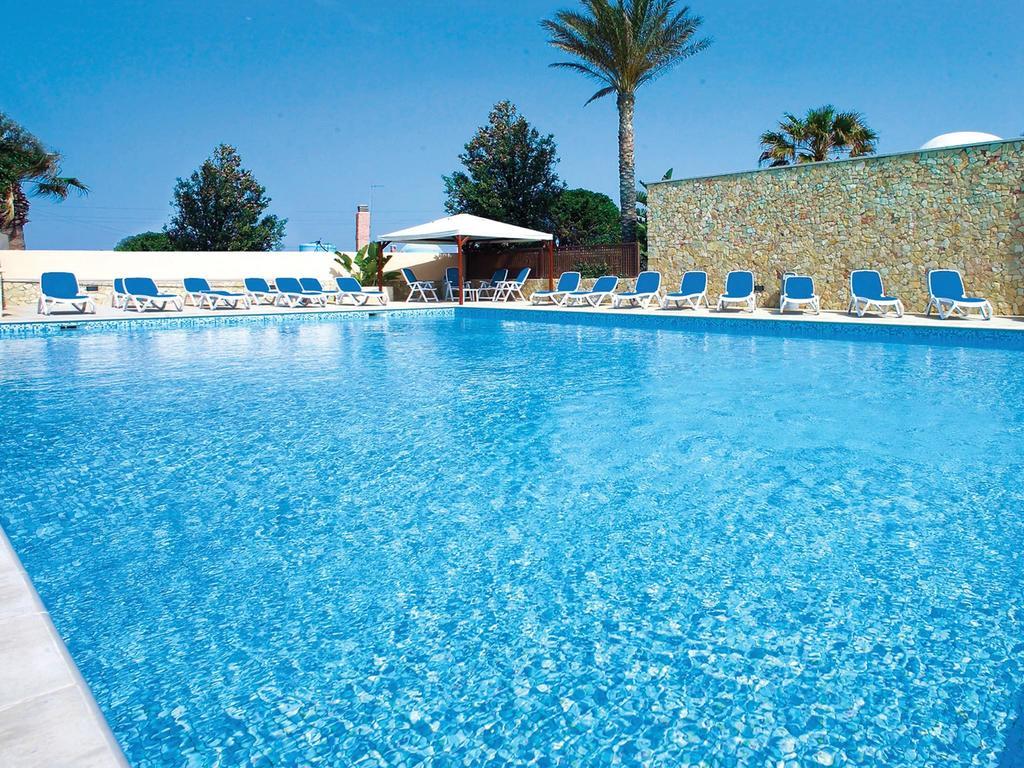 Oasis Hotel Residence Resort LMP Exteriér fotografie