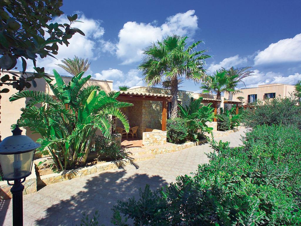 Oasis Hotel Residence Resort LMP Pokoj fotografie
