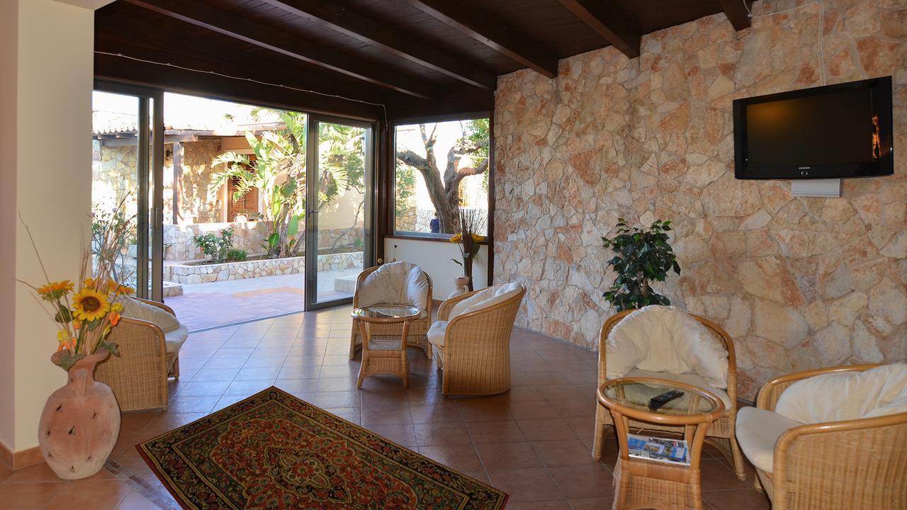 Oasis Hotel Residence Resort LMP Exteriér fotografie