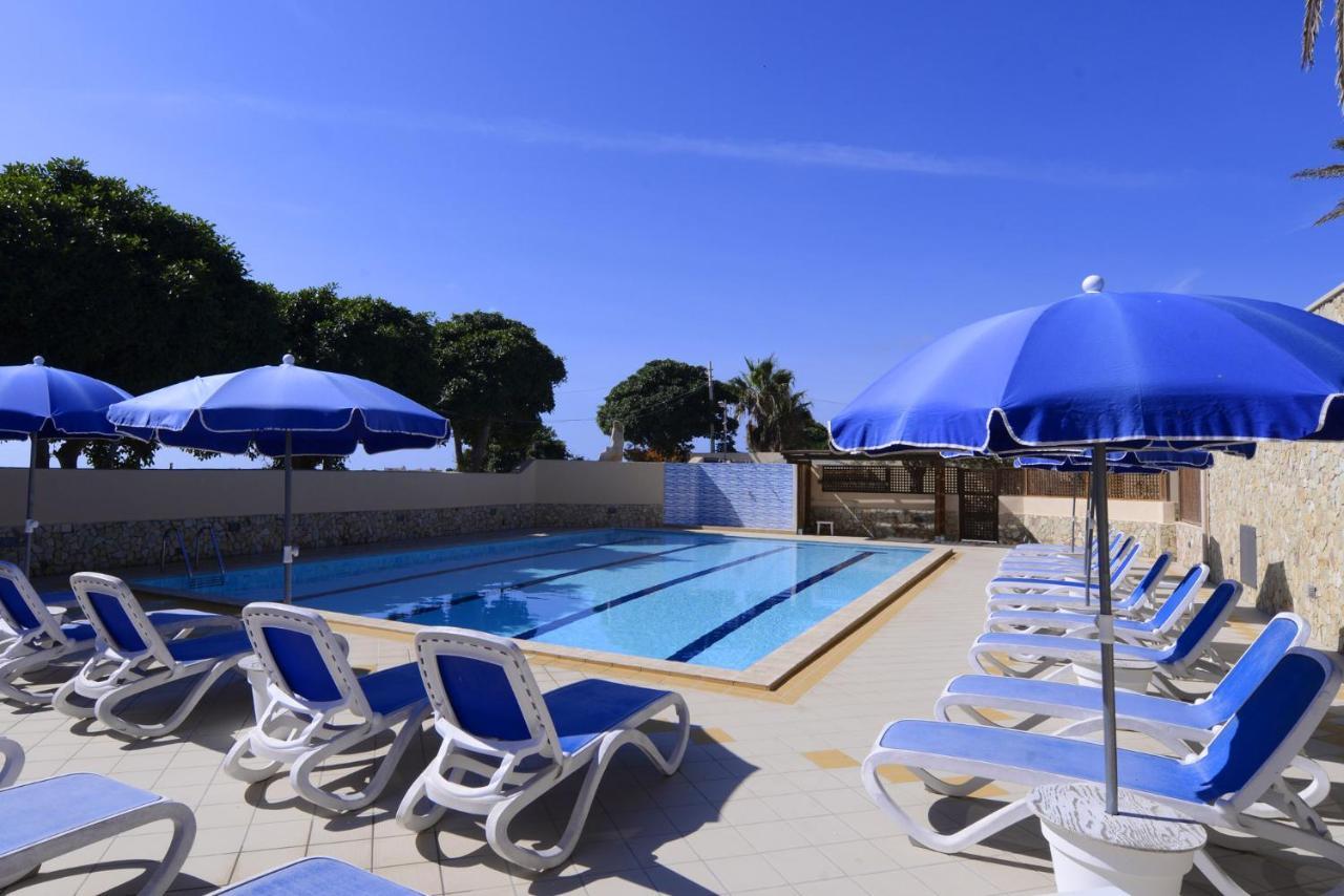 Oasis Hotel Residence Resort LMP Exteriér fotografie